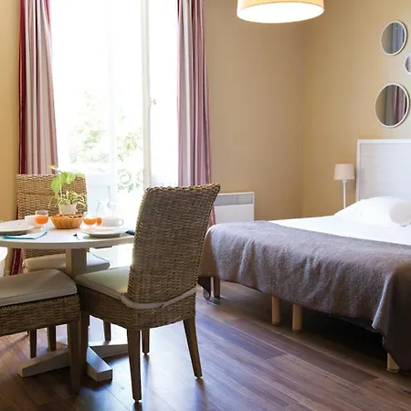 Beautiful Regina - 2 4 People Appartement